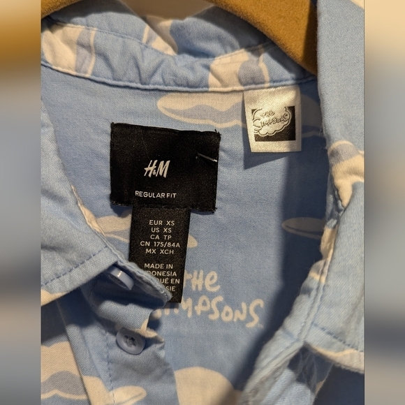 Rare Official H&M Men's The Simpsons TV  Series Cloud Design Resort Shirt - Picture 5 of 8